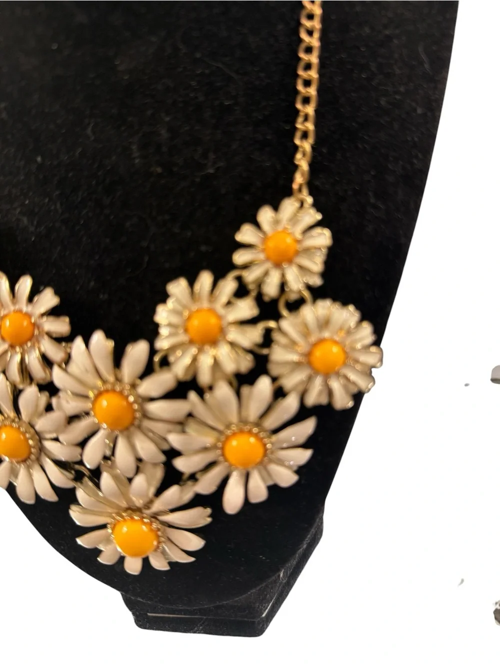 Gold-Tone White Daisy Statement Necklace with Yellow Centers - Picture 2 of 3